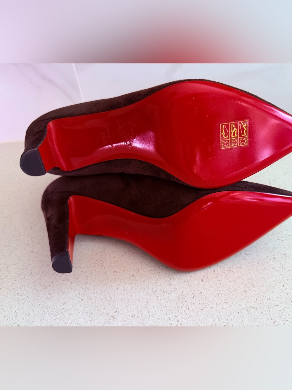 Christian Louboutin Vibella Pointed Toe Bootie Cafe Brown Suede Size EU 38.5 - Picture 7 of 8